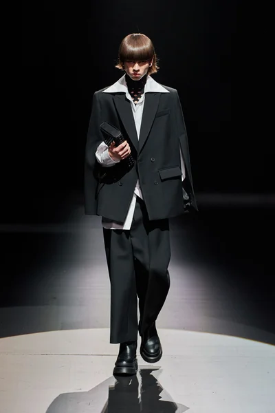 Look 6